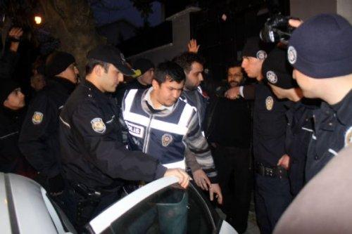 Soner Yalçın gözaltına alındı - Resim 5