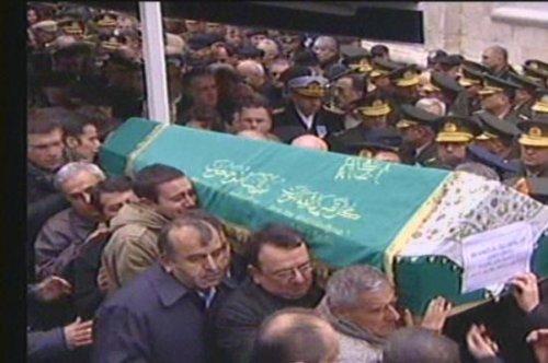 Paşa’nın annesi tutuklama haberine dayanamadı