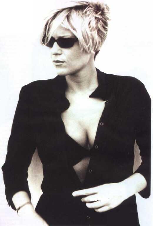 Aykırı yazı üstadı Ayşe Arman