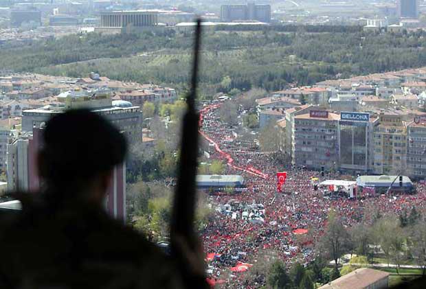 Cumhuriyet Mitinginden çarpıcı kareler - Resim 10