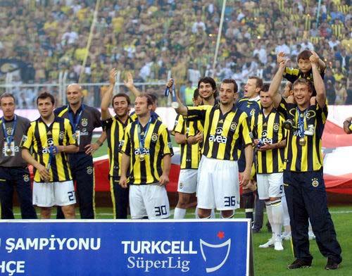 100. yılda şampiyonluk kupasını kaldırdılar - Resim 7
