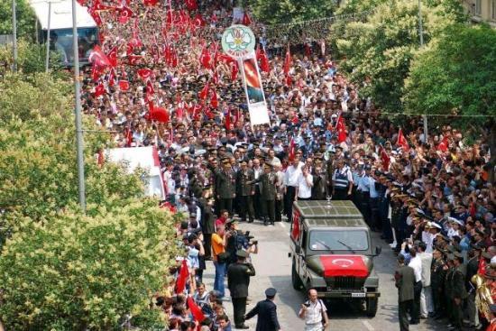 Şehit cenazeleri yürekleri dağladı - Resim 15