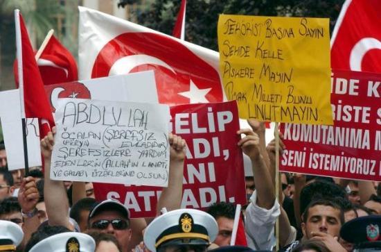 Şehit cenazeleri yürekleri dağladı - Resim 6