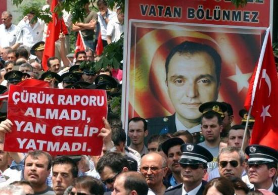 Şehit cenazeleri yürekleri dağladı - Resim 5