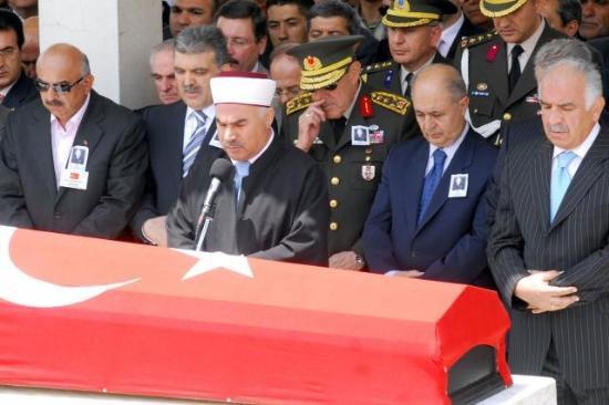 Şehit cenazeleri yürekleri dağladı - Resim 10