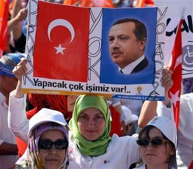 İşte AKP İstanbul Mitinginden ilginç kareler - Resim 9