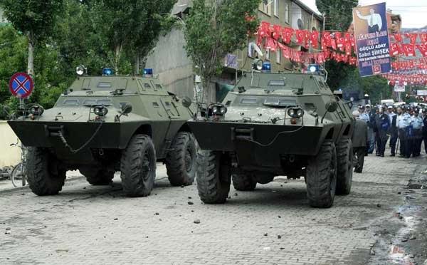 DTP ve MHP'liler çatıştı - Resim 9