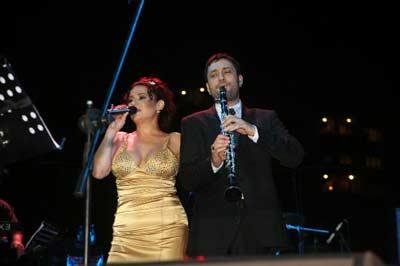 Deniz Seki - Hüsnü Şenlendirici konserinden - Resim 2
