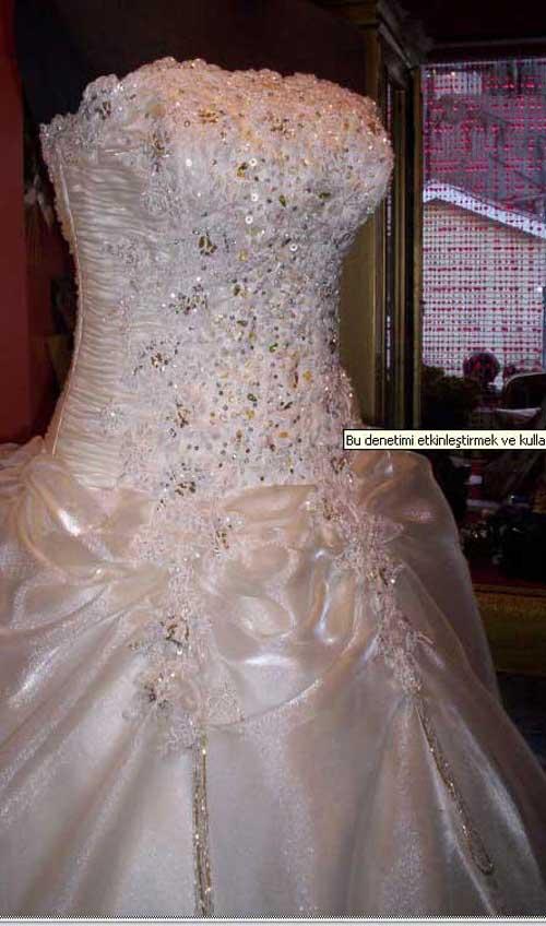 Gelin adaylarına gelinlik modelleri