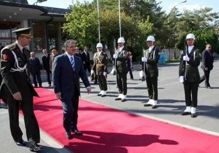 Cumhurbaşkanı Gül'ün Doğu gezisi - Resim 11