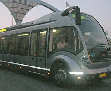İlk metrobüs İzmir'den yola çıktı  - Resim 1