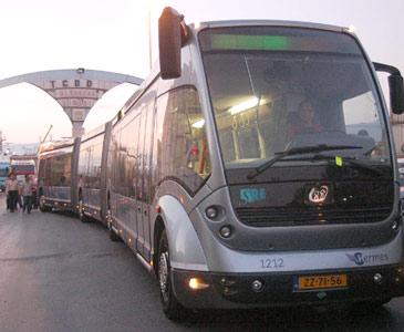 İlk metrobüs İzmir'den yola çıktı  - Resim 3