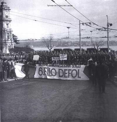 Deniz Gezmiş'in davalık fotoğrafları