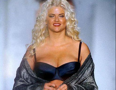 Ölen porno yıldızı Anna Nicole Smith'n yaşamı