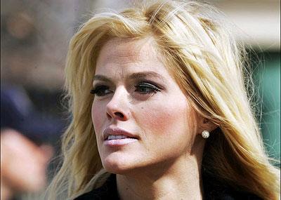 Ölen porno yıldızı Anna Nicole Smith'n yaşamı