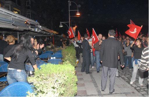 İzmir'de gergin protesto - Resim 5