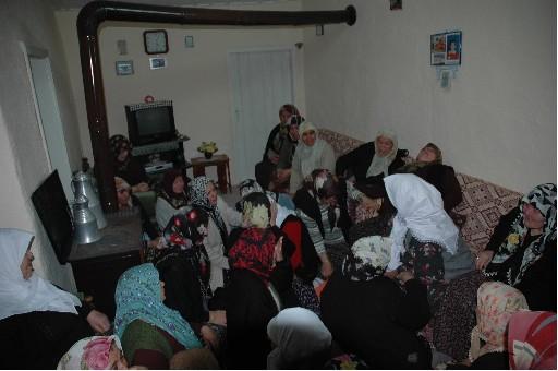 Şehit ailelerinin evine ateş düştü - Resim 14