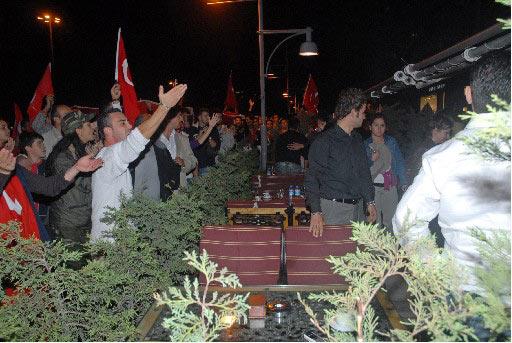 İzmir'de gergin protesto - Resim 6