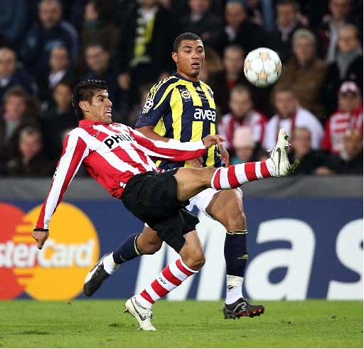 PSV - Fenerbahçe maçı FOTO GALERİ - Resim 17