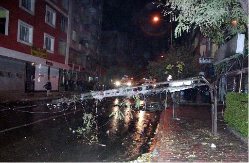 Gazi Mahallesi'nde olaylı gece FOTO GALERİ - Resim 6