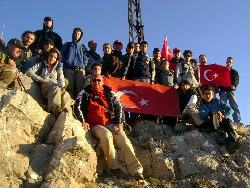 Yurt genelinde coşkulu bayram kutlamaları - Resim 7