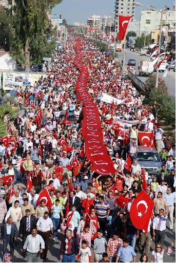 Yurt genelinde coşkulu bayram kutlamaları - Resim 18