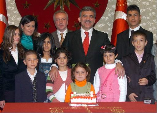 Yurt genelinde coşkulu bayram kutlamaları - Resim 20
