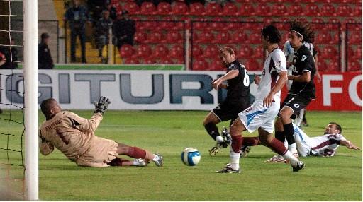 V. Manisaspor  Trabzonspor'u dağıttı