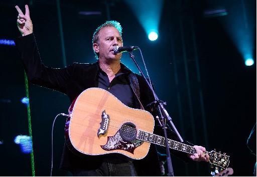 Kevin Costner İstanbul'da konser verdi - Resim 17