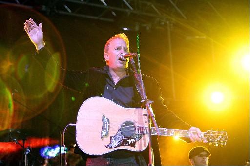 Kevin Costner İstanbul'da konser verdi - Resim 2