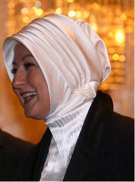 Hayrunnisa Gül şıklığıyla göz doldurdu - Resim 2