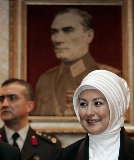 Hayrunnisa Gül şıklığıyla göz doldurdu - Resim 5