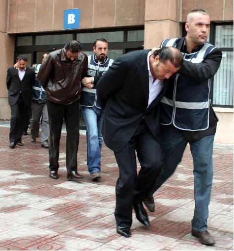 Etiler'de KAPLANLI MAFYA dehşeti - Resim 15