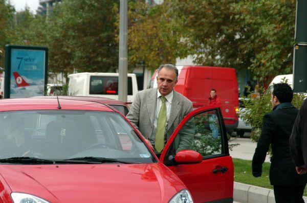 Dekan, sokak ortasında KAVGA ETTİ - Resim 4