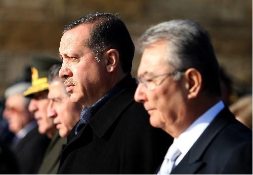 Türkiye Ata'sını anıyor - Resim 37