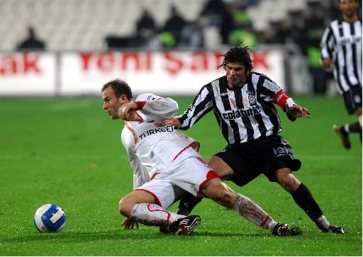 Sivas, Beşiktaş'ı evinde devirdi FOTO GALERİ - Resim 1