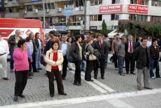 Bomba yerleştirirken yaralandı - Resim 3