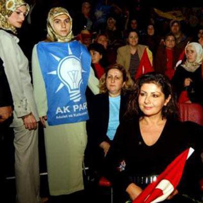 Nil Demirkazık'ın Facebook'taki fotoğrafları - Resim 17