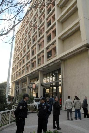 Bomba yerleştirirken yaralandı - Resim 5
