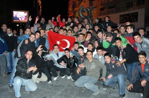 Yurtta MİLLİ COŞKU - Resim 6