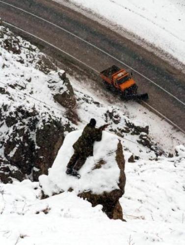 Mehmetçik hem PKK'yla hem karla savaşıyor - Resim 10