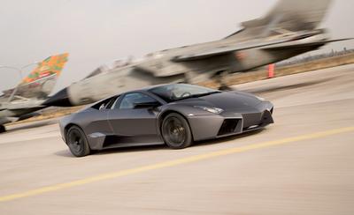 Lamborghini uçakla yarıştı - Resim 8