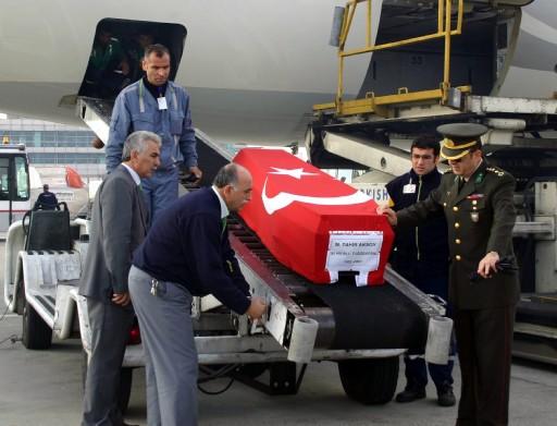 Uçak kazasında vefat edenler uğurlandı