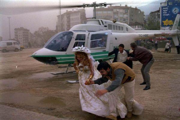 Limuzinli-helikopterli ÇETE DÜĞÜNÜ - Resim 3