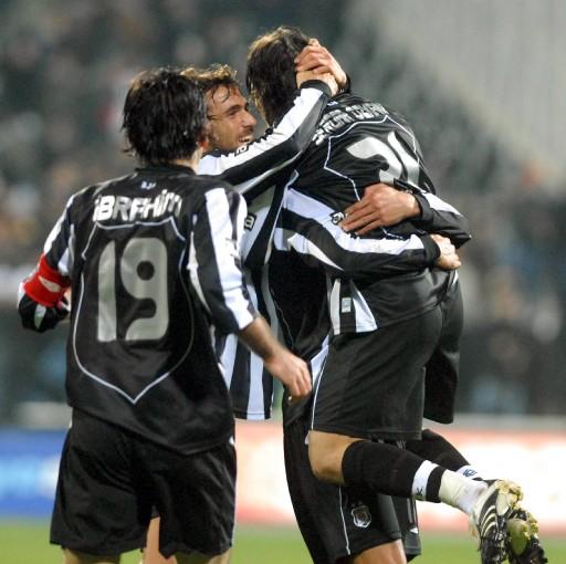 Beşiktaş evinde moral buldu - Resim 15