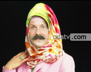 Cemil İpekçi'ye türban taktılar - Resim 6