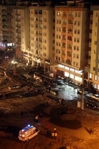 Diyarbakır'da patlama - Resim 11