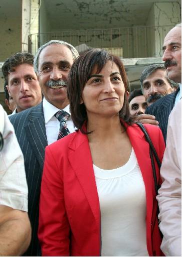 DTP'nin GÖZDE kadını - Resim 15