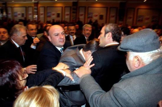 CHP kongresinde KAVGA - Resim 10