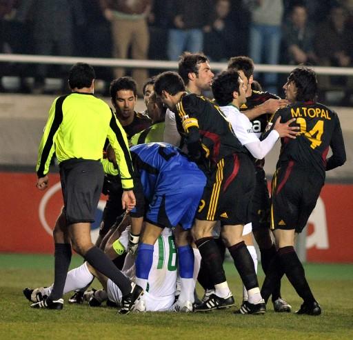 Ali Sami Yen'de olaylı maç - Resim 12